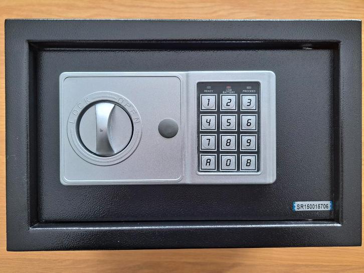 Kluis met cijferslot, Maison & Meubles, Extincteurs & Coffres-forts, Utilisé, Coffre-fort, Enlèvement ou Envoi