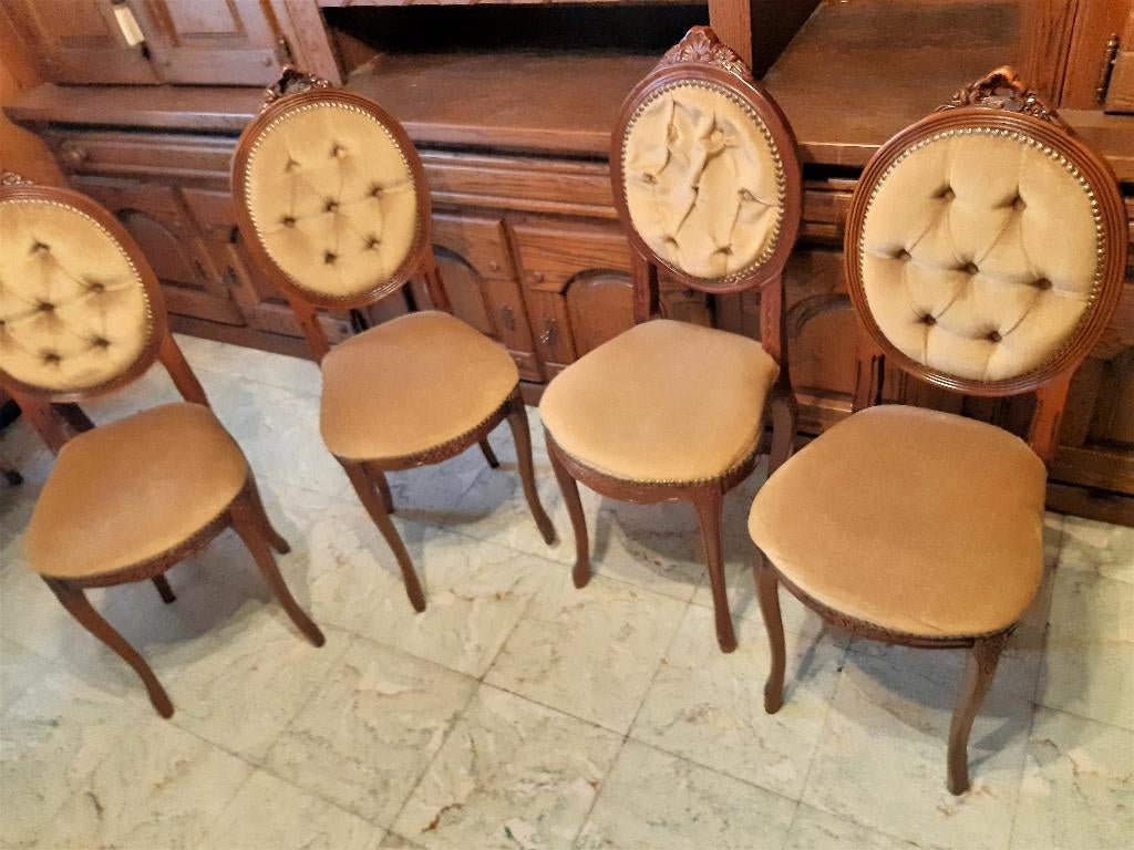 vintage , 4 stoelen 20 euro., Ophalen