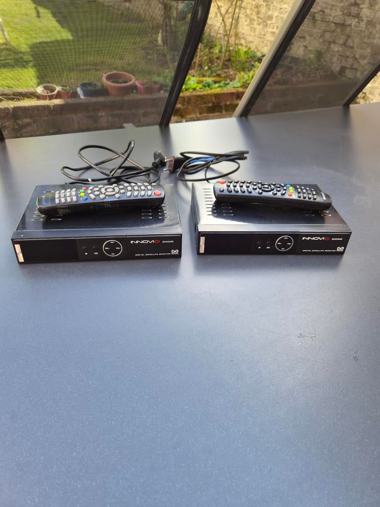 Decodeur satellite hd innovio 3000HD, Audio, Tv en Foto, Schotelantennes, Ophalen of Verzenden