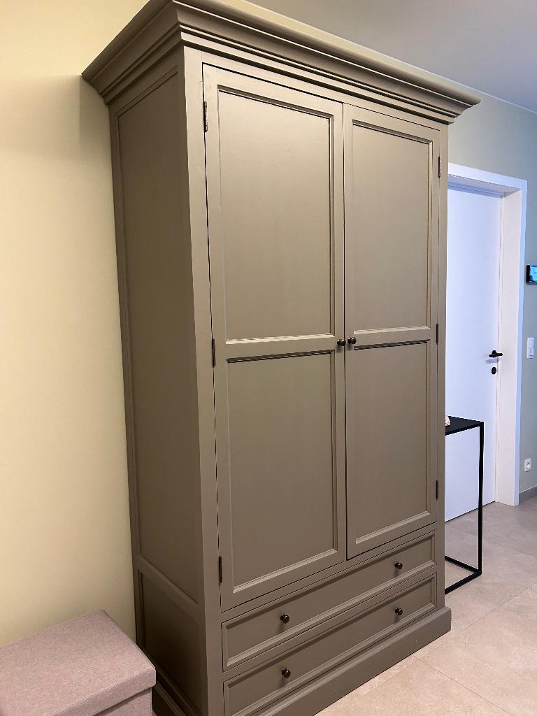 Hall/kleerkast, Ophalen