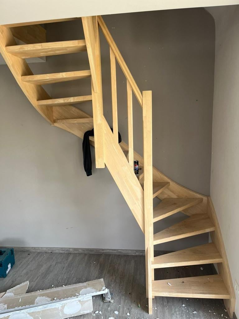 Houte binnentrap, Doe-het-zelf en Bouw, Ladders en Trappen, Ophalen, Gebruikt, Trap, 2 tot 4 meter