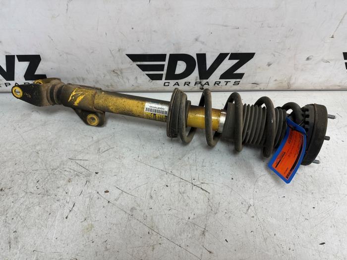 Schokdemper links-voor van een Dodge Challenger, Gebruikt, -, -, Ophalen of Verzenden