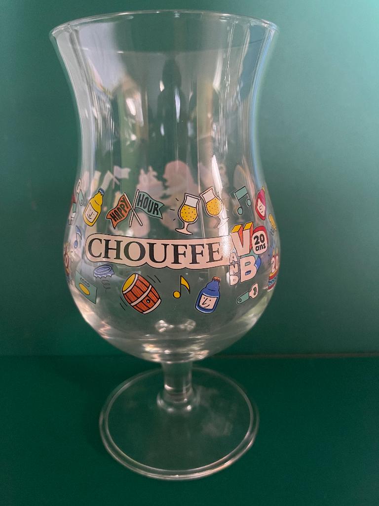 La chouffe glas limited 20 jaar vdb, Verzamelen, Glas en Drinkglazen, Ophalen of Verzenden, Nieuw, Bierglas