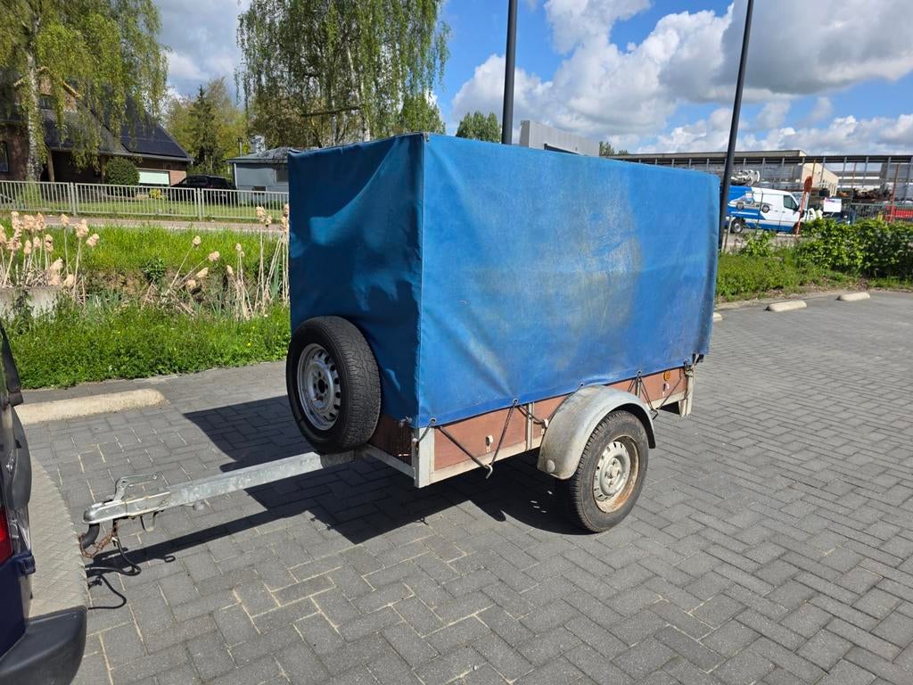 Aanhangwagen enkelas met huif, Ophalen, Gebruikt