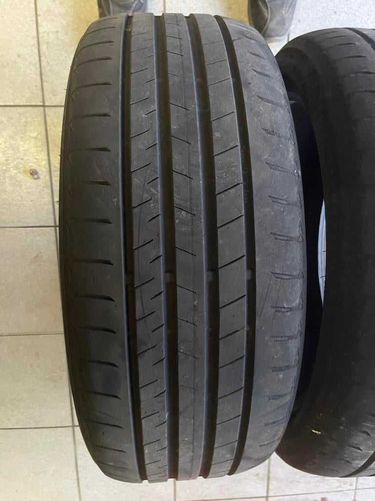 Banden bridgstone 245/45r20 runflat, Auto-onderdelen, Ophalen, Band(en)