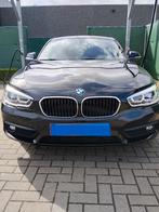 BMW 116i  (2018) - 30.000 km - 1ste eigenaar - Alu - Navi, Autos, BMW, 116 g/km, Achat, Euro 6, Boîte manuelle