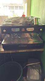 Machine à café professionnelle de marque Camelo, Enlèvement, Boissons