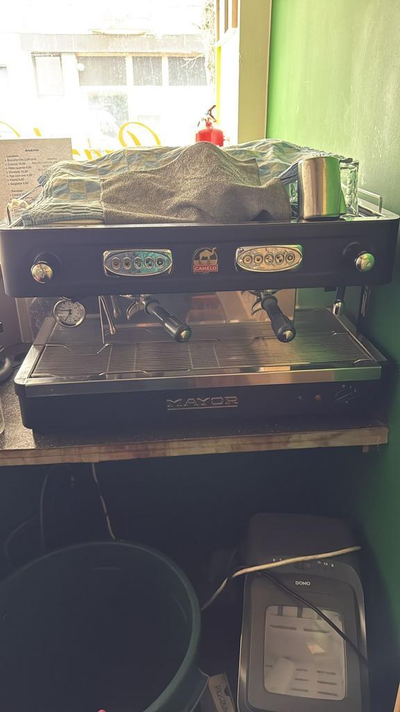Machine à café professionnelle de marque Camelo, Articles professionnels, Horeca | Food, Boissons, Enlèvement