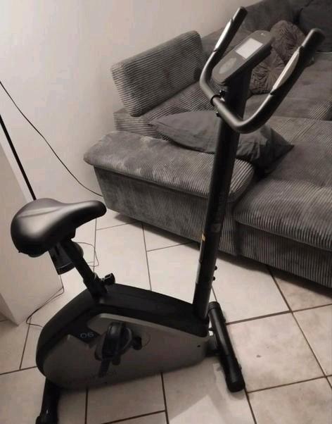 HOME TRAINER VANDAAG OPHALEN €75, Sport en Fitness, Fitnessapparatuur, Hometrainer, Ophalen