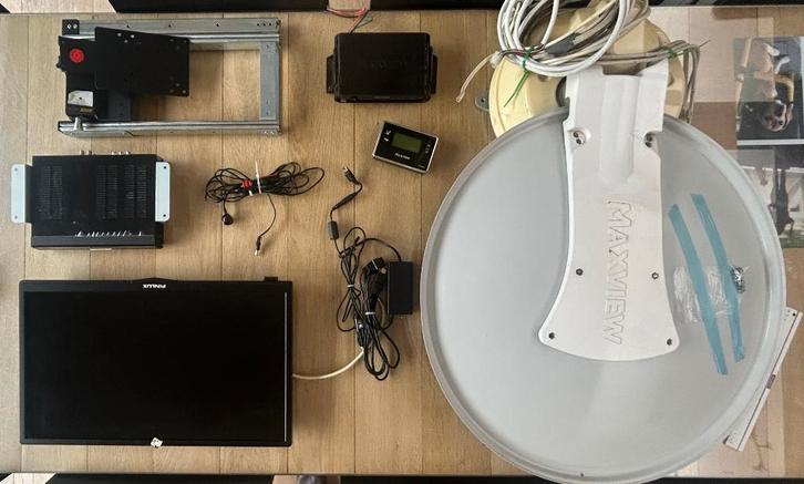 Kit satellite complet pour caravane - campingcar, Caravanes & Camping, Caravanes, Particulier, Enlèvement