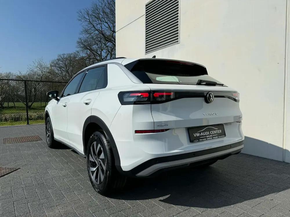 Volkswagen T-Roc 1.5eTSI MHEV LIFE 150PK DSG APP CONNECT - N, Auto's, Automaat, Stof, 110 kW, 4 cilinders