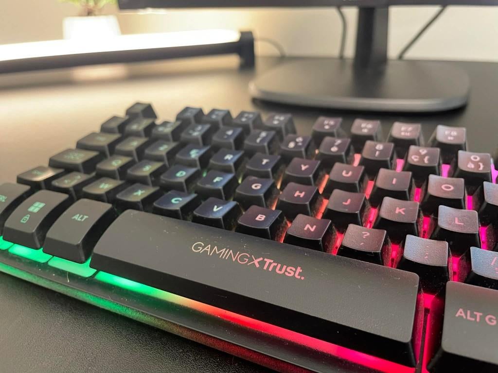 Gaming PC + 2 Monitoren | RX 580 8GB | 16GB RAM | i5 | SSD, Informatique & Logiciels, Ordinateurs de bureau, Enlèvement ou Envoi