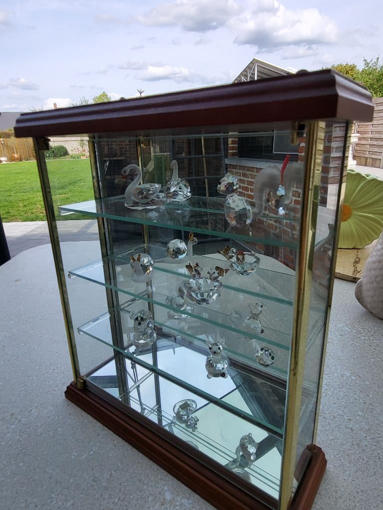 Mini vitrinekastje, Ophalen