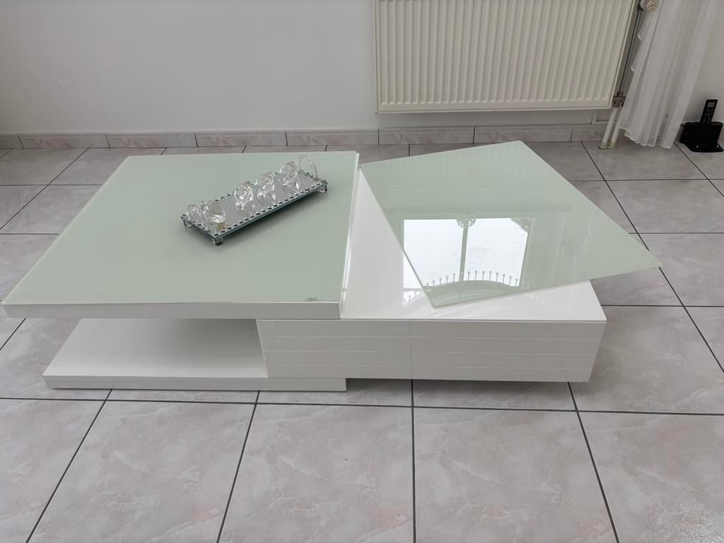 Table basse salon 140 cm 80 cm très bon qualité prix 120 €, Maison & Meubles, 100 à 150 cm, 100 à 150 cm, Enlèvement, Carré