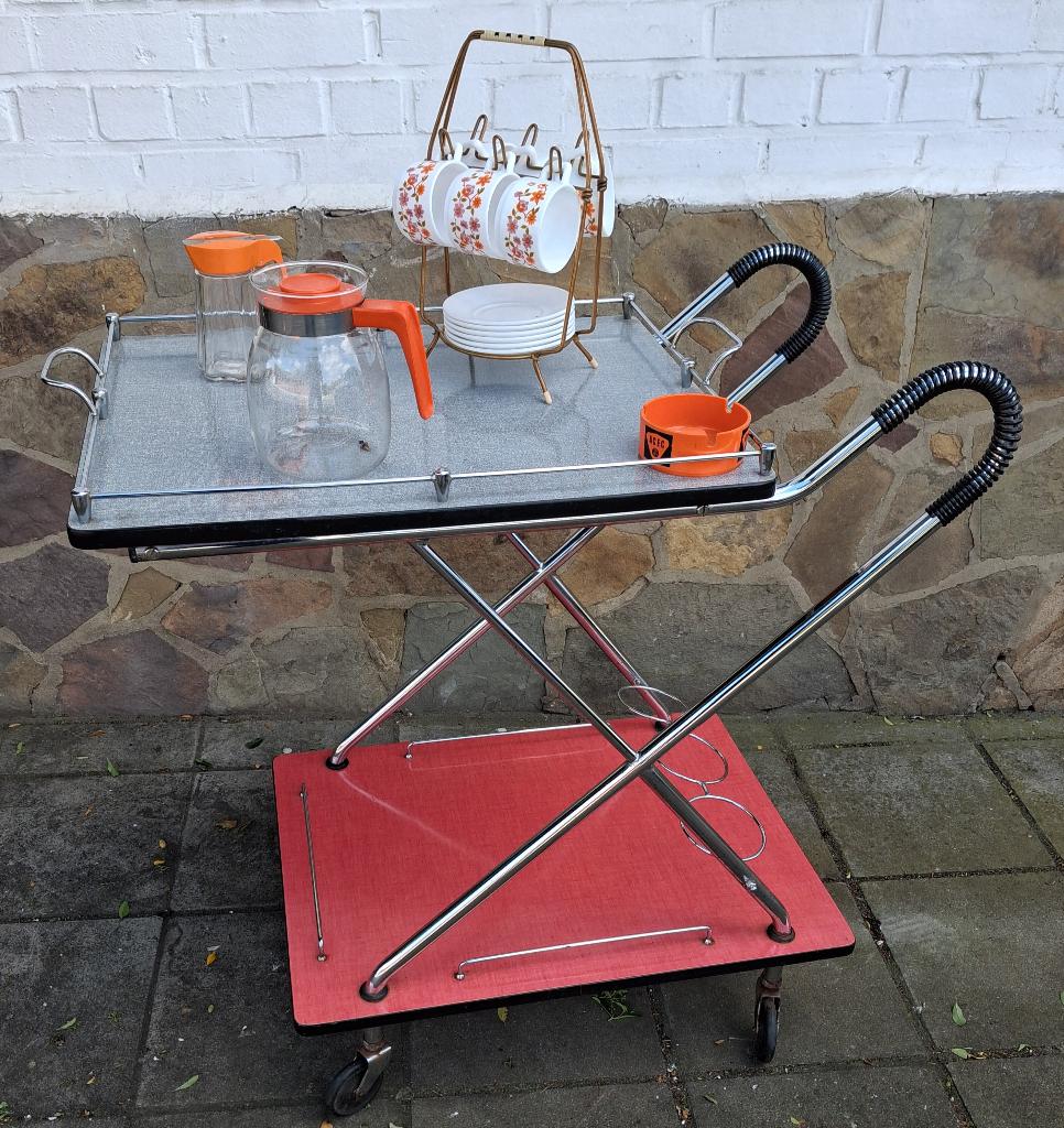 ancienne desserte vintage chrome et formica, Métal, 50 à 100 cm, Contemporain, Enlèvement