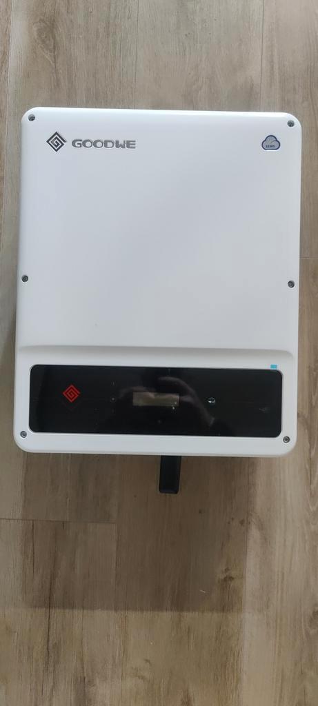 GoodWe omvormer 5kW, Bricolage & Construction, Panneaux solaires & Accessoires, Comme neuf, Enlèvement