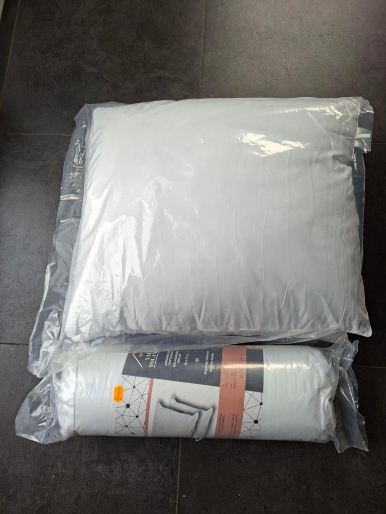 4 nieuwe hoofdkussens, Maison & Meubles, Chambre à coucher | Linge de lit, Neuf, Enlèvement