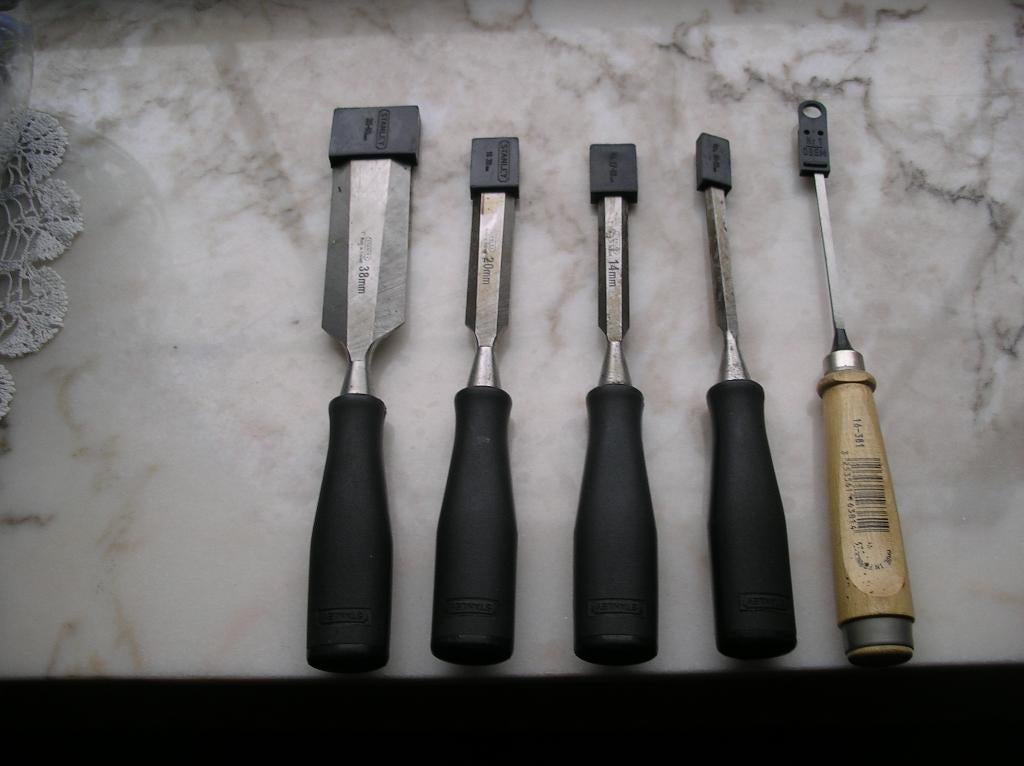 Houtbeitels, Ophalen