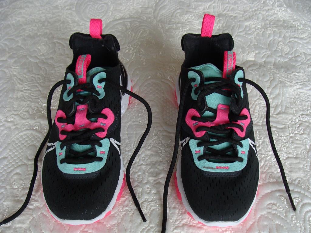 basket Nike Dimsix, taille 5, neuf, Sports & Fitness, Enlèvement ou Envoi, Neuf, Chaussures