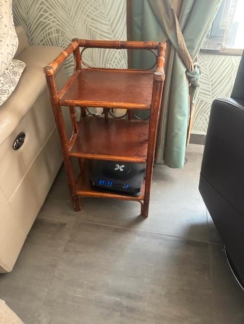 rotan bijzetkastje, Maison & Meubles, Tables | Tables d'appoint, Rectangulaire, 60 cm ou plus, Moins de 55 cm, Autres matériaux