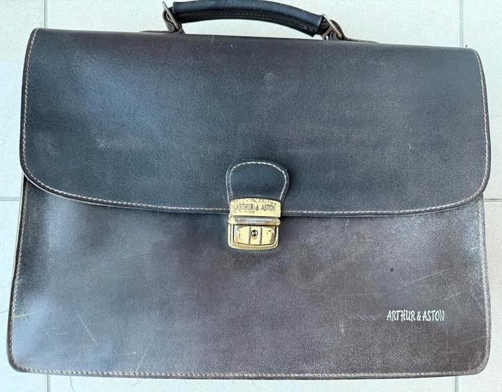 Bruine lederen aktentas/boekentas Arthur&Aston, Handtassen en Accessoires, Tassen | Schooltassen, Zo goed als nieuw, Ophalen of Verzenden