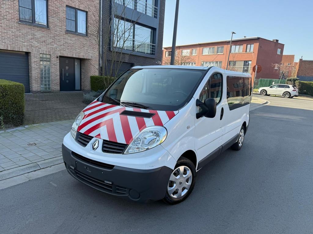 RENAULT TRAFIC 2.0TDCI DUBBEL CABIN 2009 97000KM KEURING 6PL, Auto's, Voorwielaandrijving, Stof, Renault, 20 cc