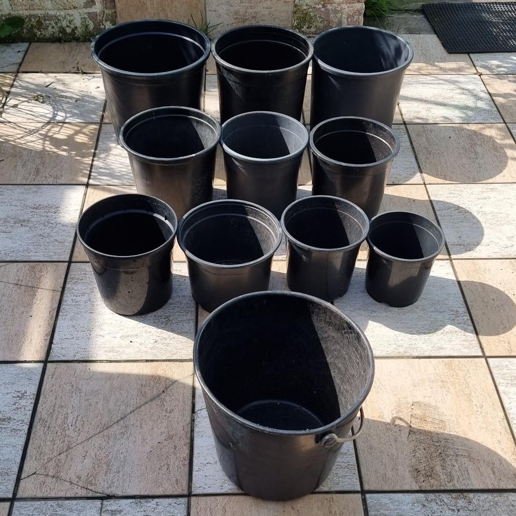 SET 10 grote kweekpotten + stevige emmer, Prijs voor alles, Ophalen of Verzenden, Rond, Kunststof, Balkon