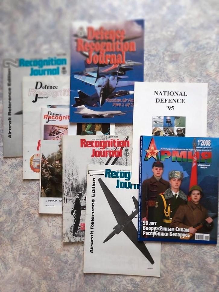 Vliegtuig Helicopter USA GB USSR Rusland Tank Pantser Poetin, Livres, Histoire mondiale, Comme neuf, Europe, 20e siècle ou après