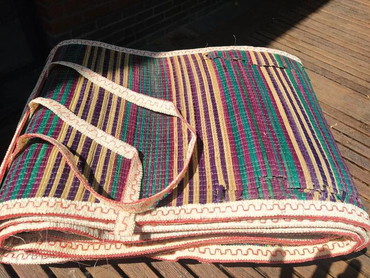 picknicktapijt-strandmat/riet+aanmaakblokje+wandasbak+koffer, Caravanes & Camping, Accessoires de camping, Enlèvement ou Envoi