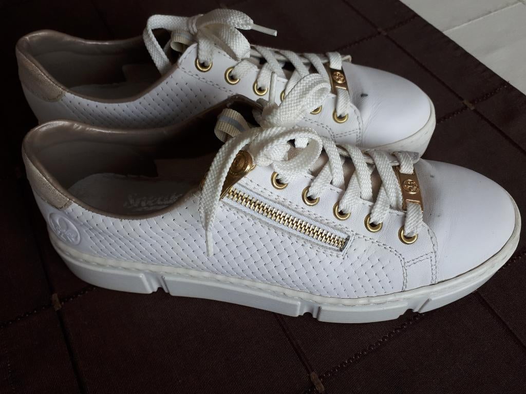 Witte Rieker sneakers dames maat 40, Kleding | Dames, Ophalen, Wit, Zo goed als nieuw, Sneakers