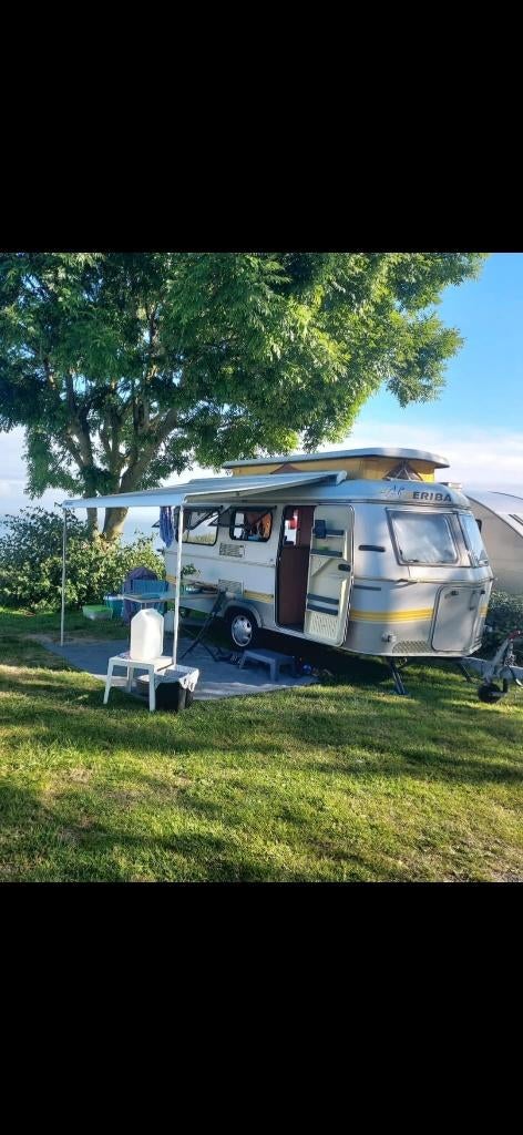 Eriba Touring Triton 430, Dwarsbed, Treinzit, 4 tot 5 meter, Eriba