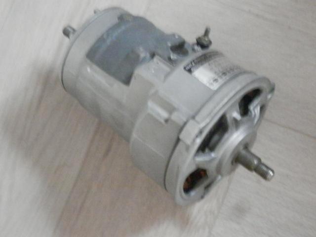 Wisselstroomdynamo Bosch VW Kever, NOS, origineel VW, Auto-onderdelen, Motor en Toebehoren, Oldtimer onderdelen, Volkswagen, Gereviseerd