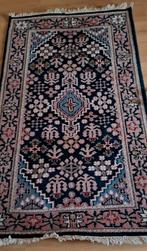 Tapis persan vintage noué à la main en bon état 160 x 94 cm., Antiquités & Art, Enlèvement ou Envoi