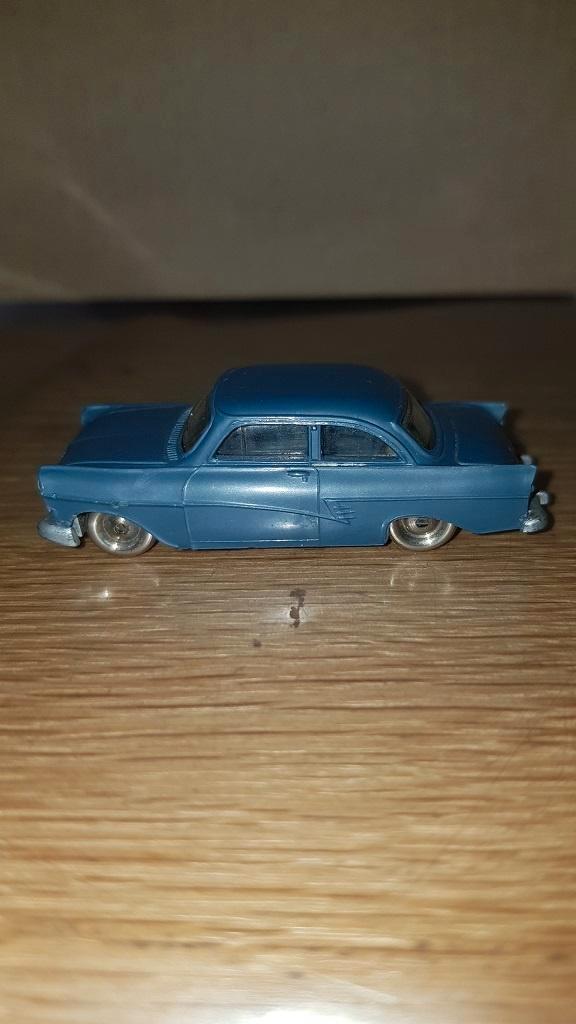 Lego 1:87 Taunus 17M Deluxe (263) Metallic Blauw, Verzamelen, Automerken, Motoren en Formule 1, Zo goed als nieuw, Auto's, Ophalen of Verzenden