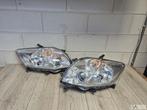 Toyota Auris 2007 - 2012 koplamp links / rechts €75 per kant, Gebruikt, -, -, Ophalen of Verzenden