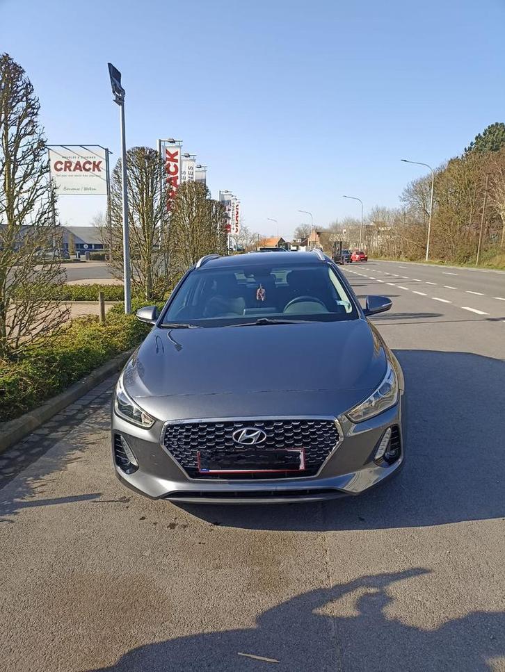 HYUNDAI i 30 BREAK CRDI 1.6cc 03/2018., Autos, Hyundai, Particulier, i30, ABS, Caméra de recul, Phares directionnels, Régulateur de distance