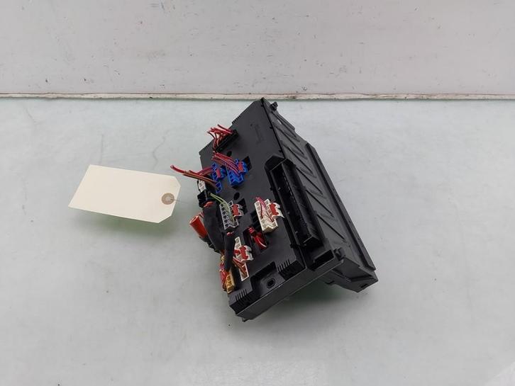 BOITIER FUSIBLES BMW X3 (F25) (01-2010/12-2017), Autos : Pièces & Accessoires, Électronique & Câbles, BMW, Utilisé