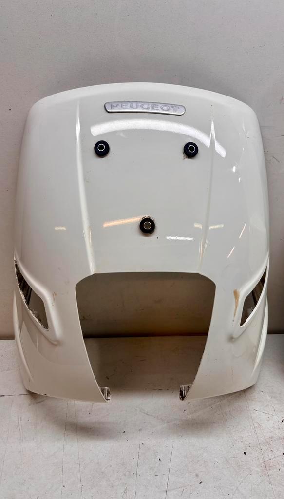 Veel onderdelen Peugeot Django, Fietsen en Brommers, Brommeronderdelen | Scooters, Gebruikt, Peugeot, Kap, Ophalen of Verzenden
