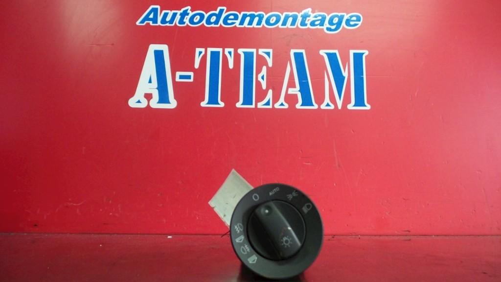 LICHTSCHAKELAAR Audi A4 Avant (B7) (8E0941531D), Gebruikt, Audi
