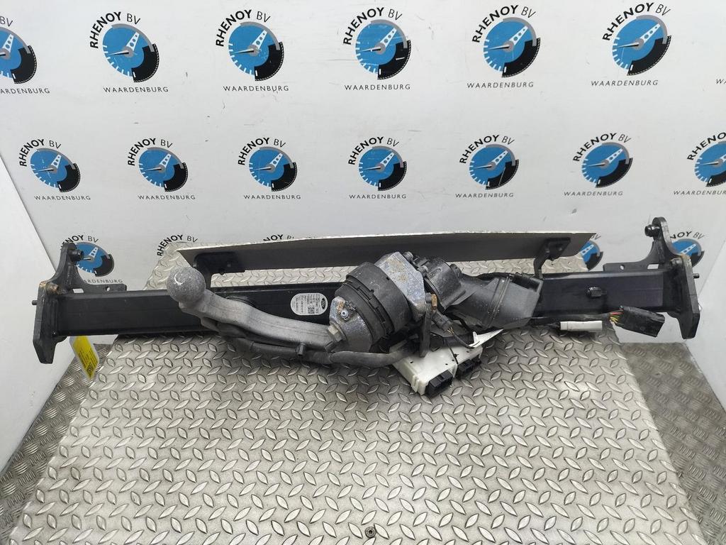 FORD KUGA ST-Line TREKHAAK 2024, Stiba membre