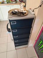 Metaal kast met deurtjes, Huis en Inrichting, Kasten | Ladekasten, Minder dan 50 cm, Gebruikt, 5 laden of meer, Ophalen of Verzenden