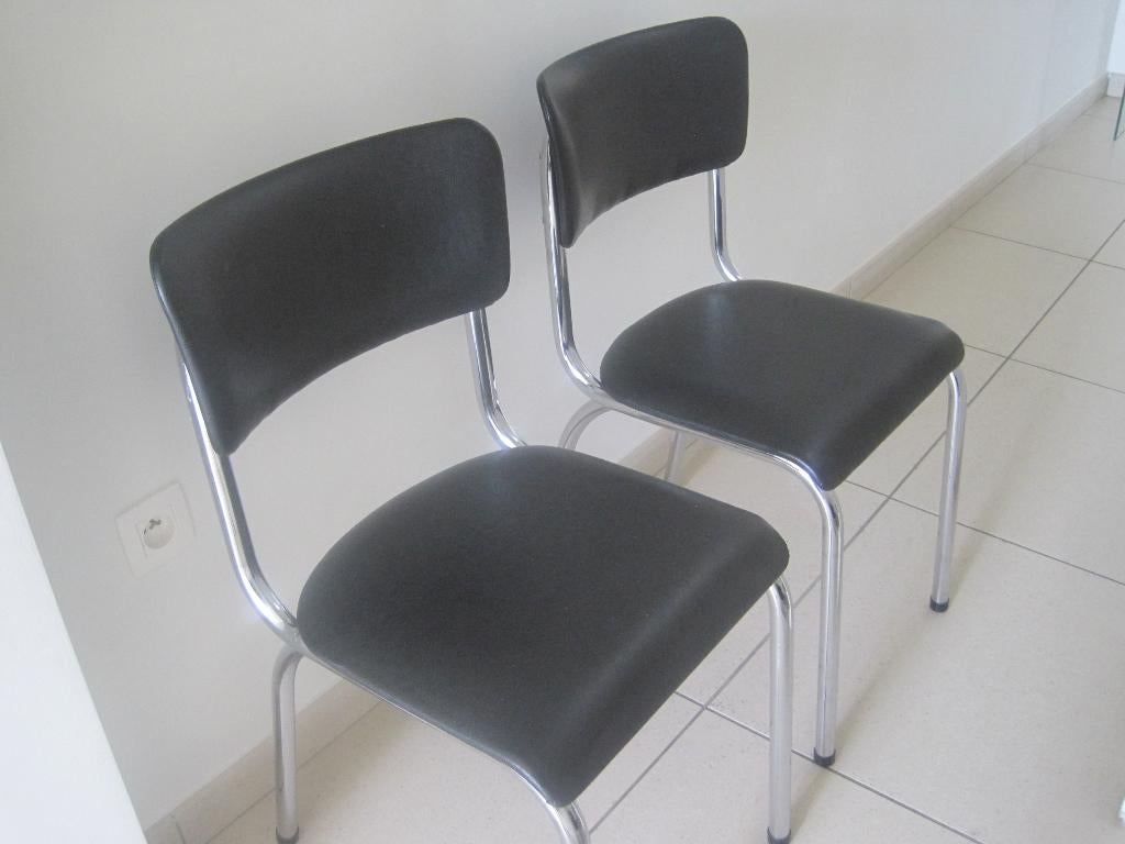 lot van 2 vintage Tubax stoelen jaren 1970, Ophalen, Gebruikt, Zwart, Metaal