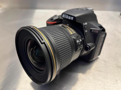 NIKON D5600 EN NIKKOR 20MM F:1.8, Audio, Tv en Foto, Fotocamera's Digitaal, Zo goed als nieuw, Nikon, Ophalen