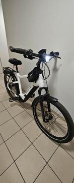 Vélo électrique Haibike Trekking 4 Moteur Yamaha 702 km, Vélos & Vélomoteurs, Comme neuf, Enlèvement ou Envoi