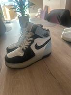 Nike met wieltejs om te skaten + verlichting, Kinderen en Baby's, Babykleding | Schoentjes en Sokjes, Ophalen, Zo goed als nieuw