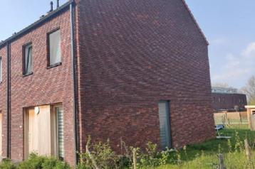 Maison à louer à Ath, 4 chambres beschikbaar voor biedingen