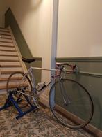 Retro Mooie Peugeot koersfiets 12V (voor 165-75 cm) + track, Fietsen en Brommers, Ophalen