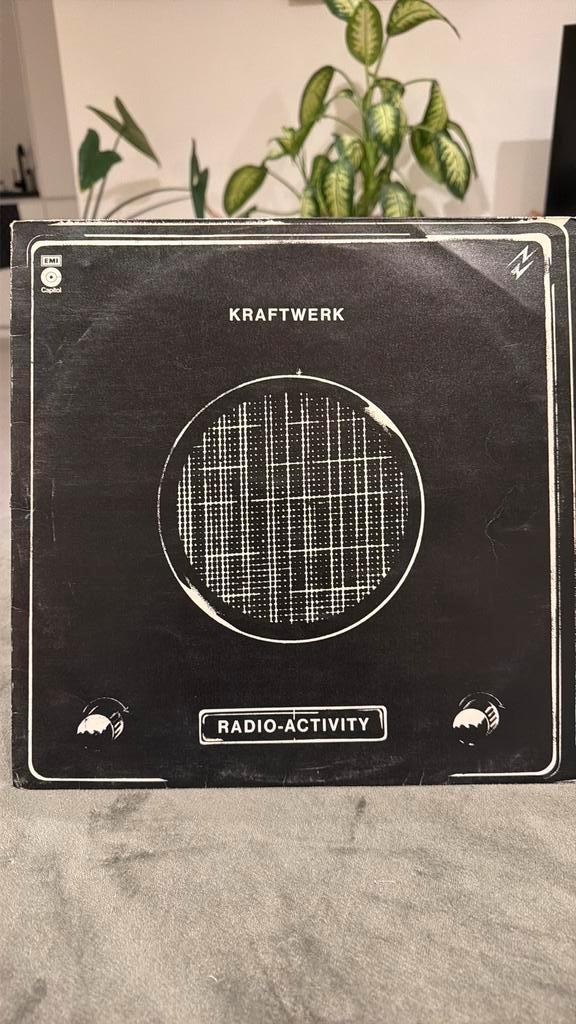 Kraftwerk – Radio-Activity (1975) – UK first pressing, Cd's en Dvd's, Vinyl | Wereldmuziek, Gebruikt, Ophalen