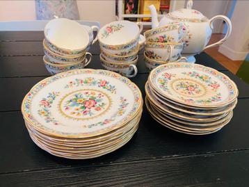 Foley China Ming Rose thee set beschikbaar voor biedingen