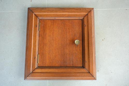 luikje in massieve eik, Huis en Inrichting, Overige Huis en Inrichting, Zo goed als nieuw, Ophalen